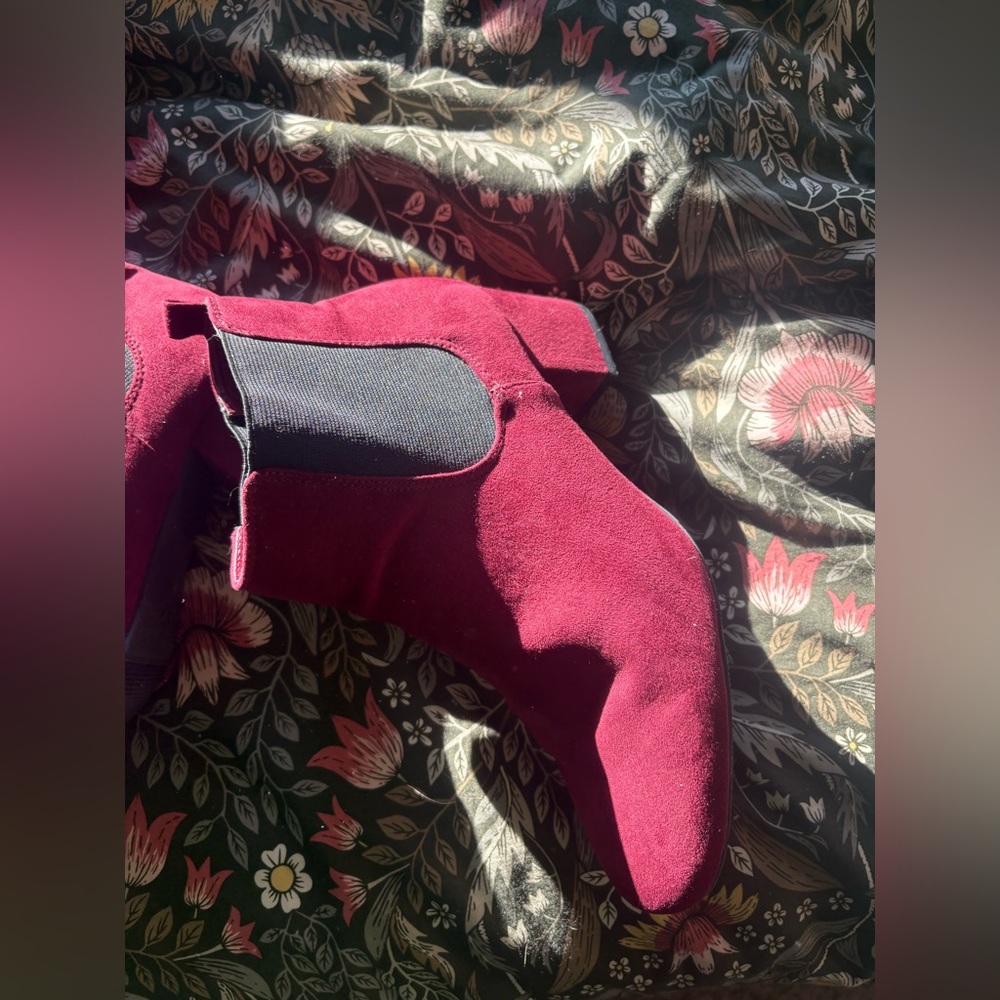 Quipid Faux Suede Burgundy Ankle Boots - Picture 4 of 6